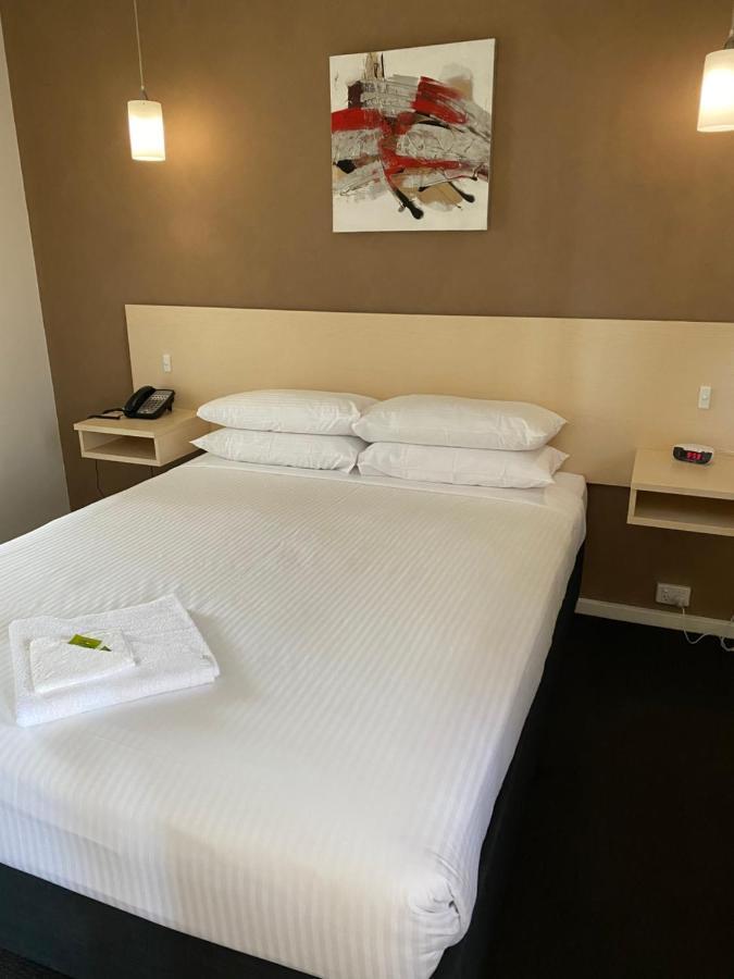 Adelaide Airport Motel Екстериор снимка