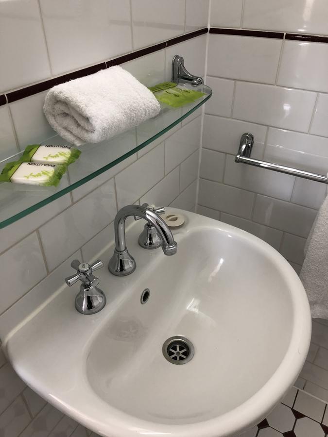 Adelaide Airport Motel Екстериор снимка